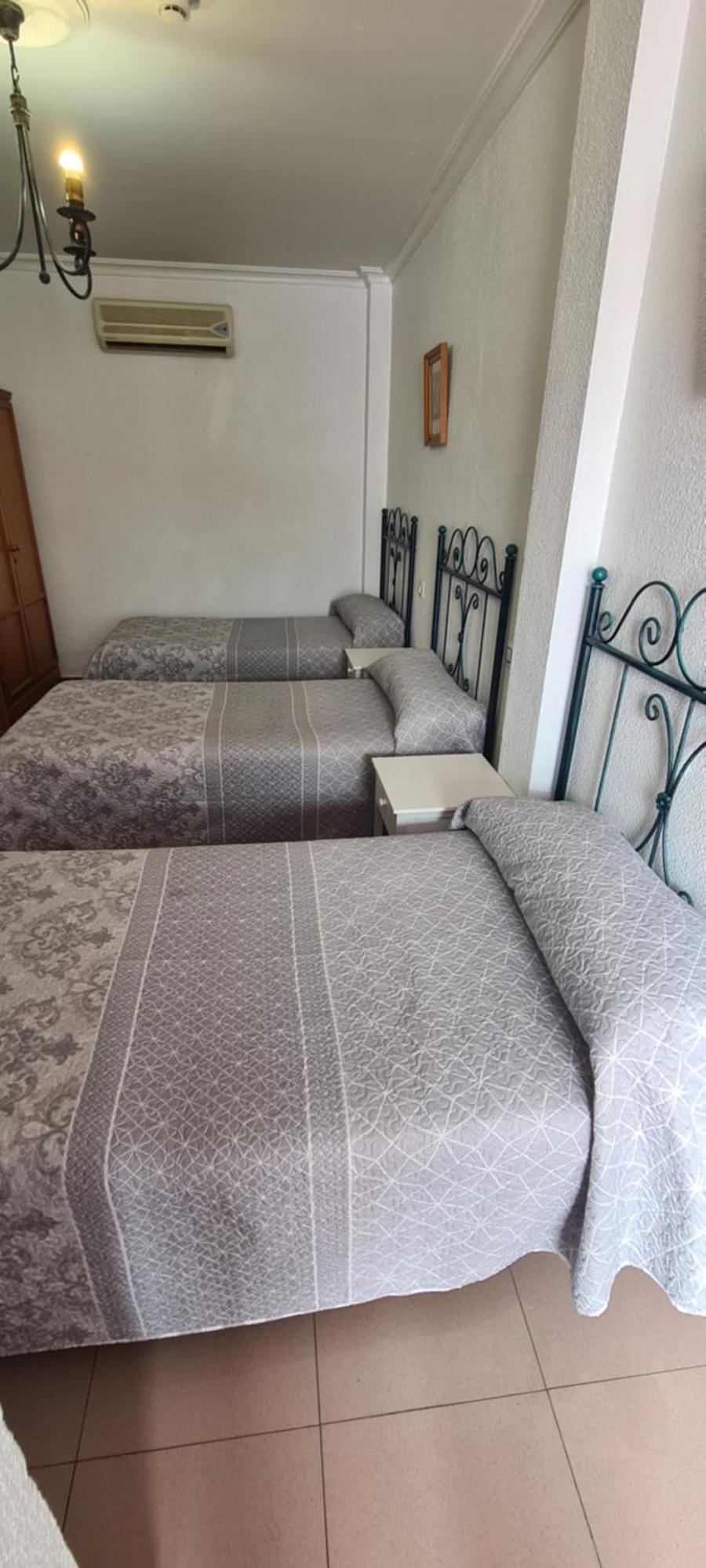Hostal Trajano Севилья Экстерьер фото